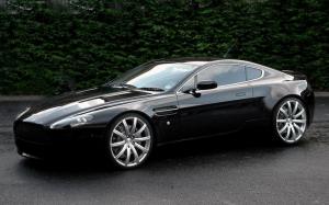 Aston Martin V8 Vantage by Project Kahn '2005